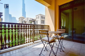 Luxury Escapes - Burj Khalifa View 90Sqm - 1BR Apt in Zaafaran, Downtown